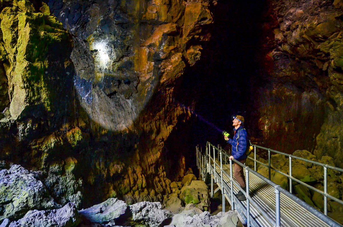俄勒冈州本德的熔岩河洞穴