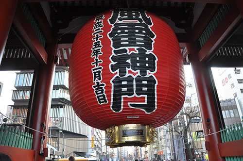 日本巨型红纸灯笼