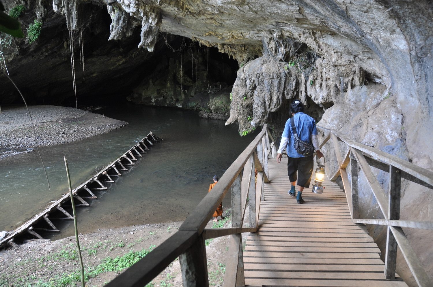 Lod Cave Complete Guide to Pai，泰国
