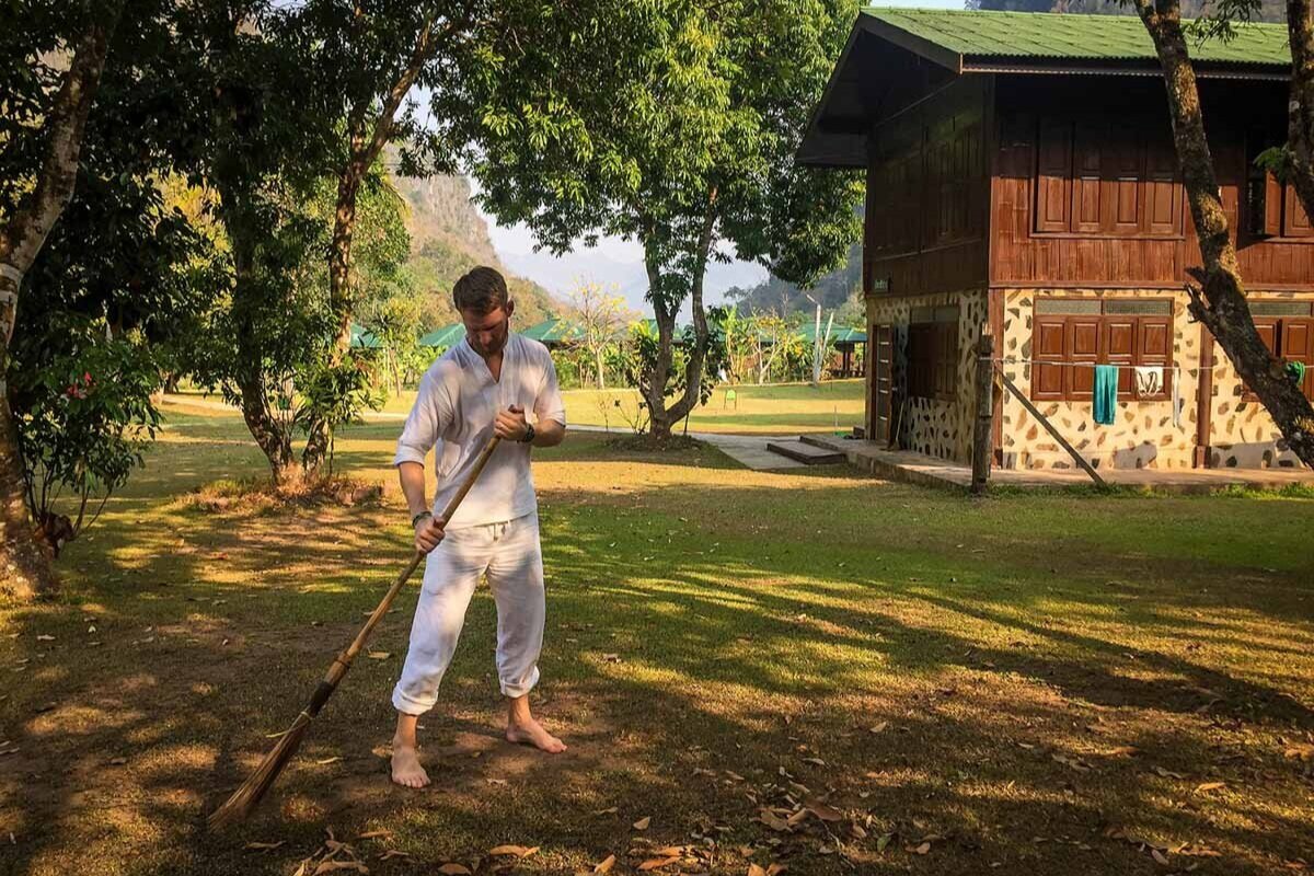 冥想静修泰国森林修道院wpa Tam Wua正念清洁