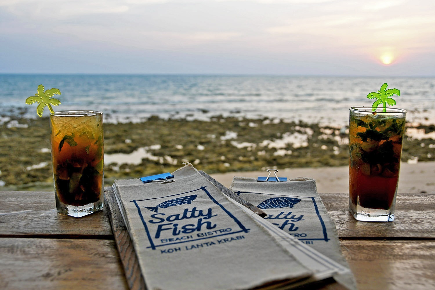 在泰国高兰塔岛要做的事日落咸鱼
