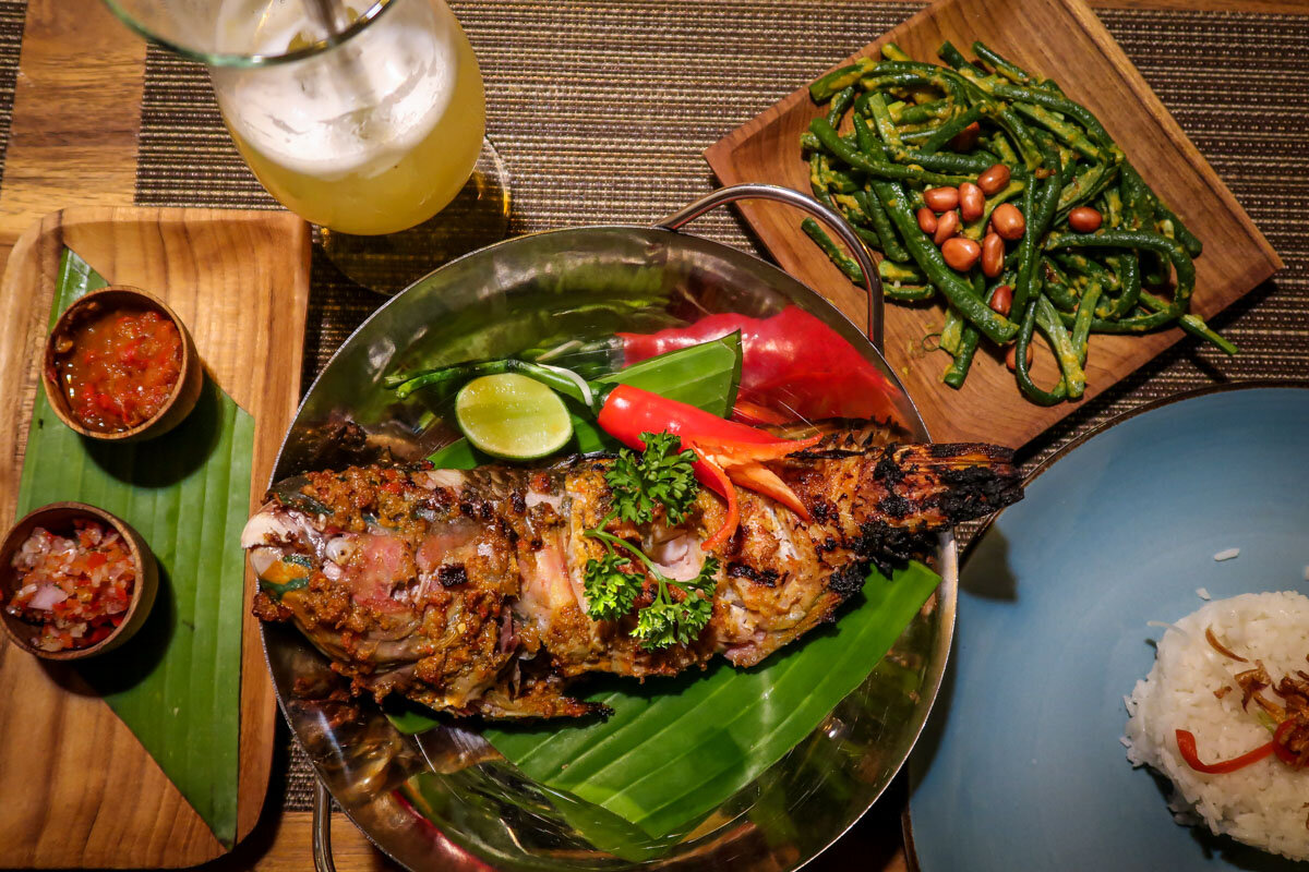  Amed Bali吃海鲜烤鱼