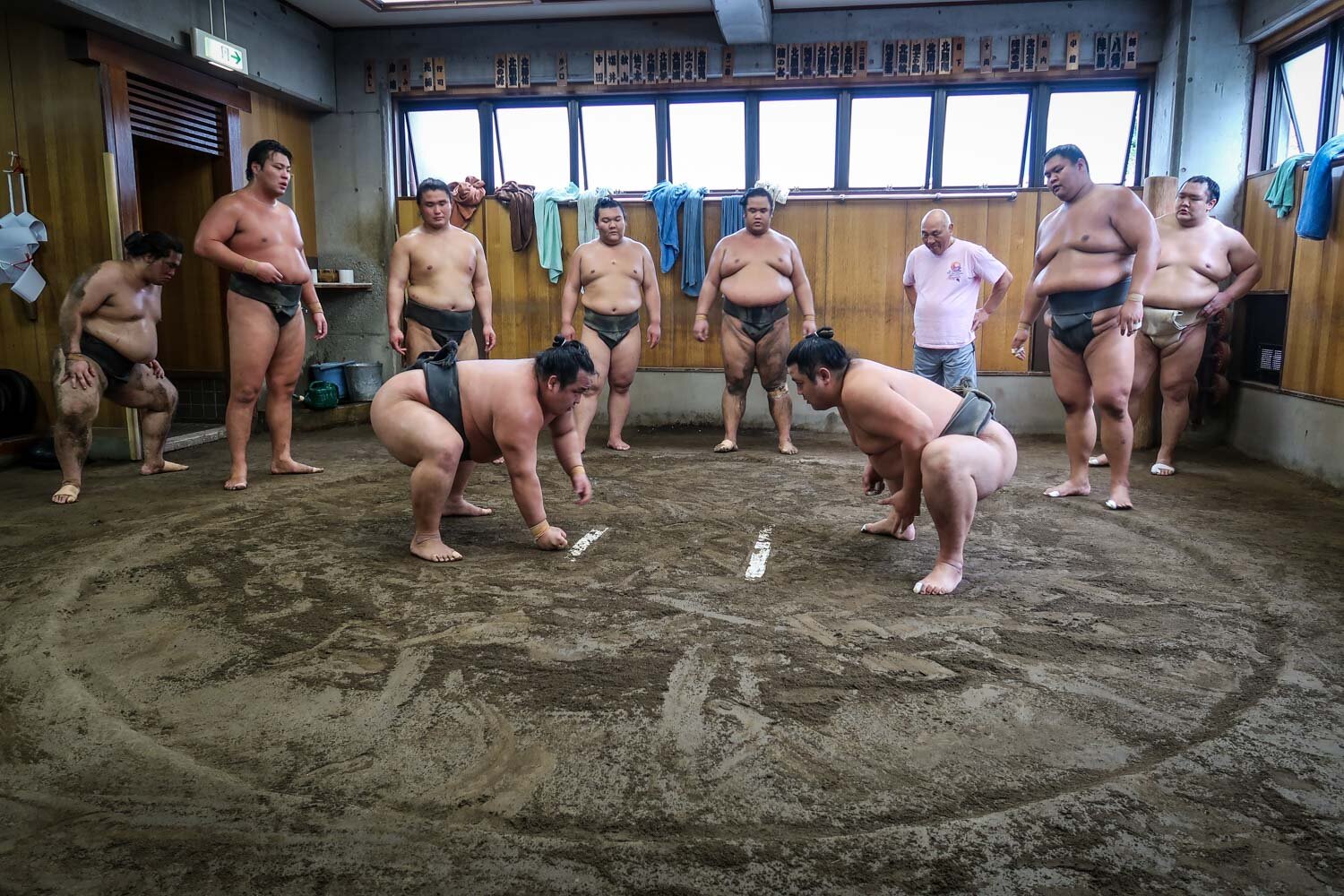 事情to do in Japan Sumo Wrestlers Practice Stable