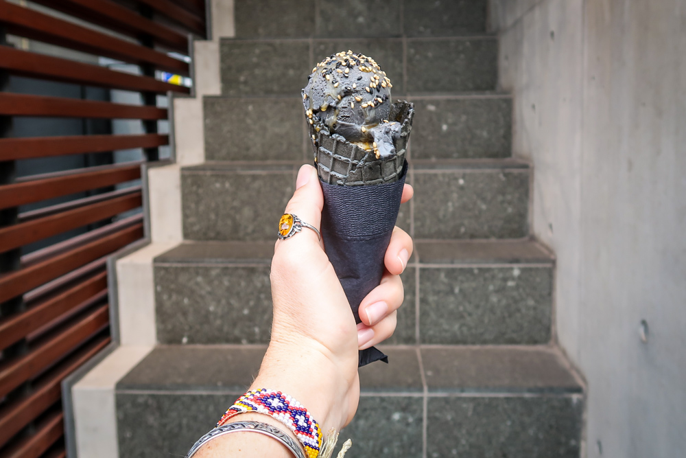 日本料理黑芝麻冰淇淋