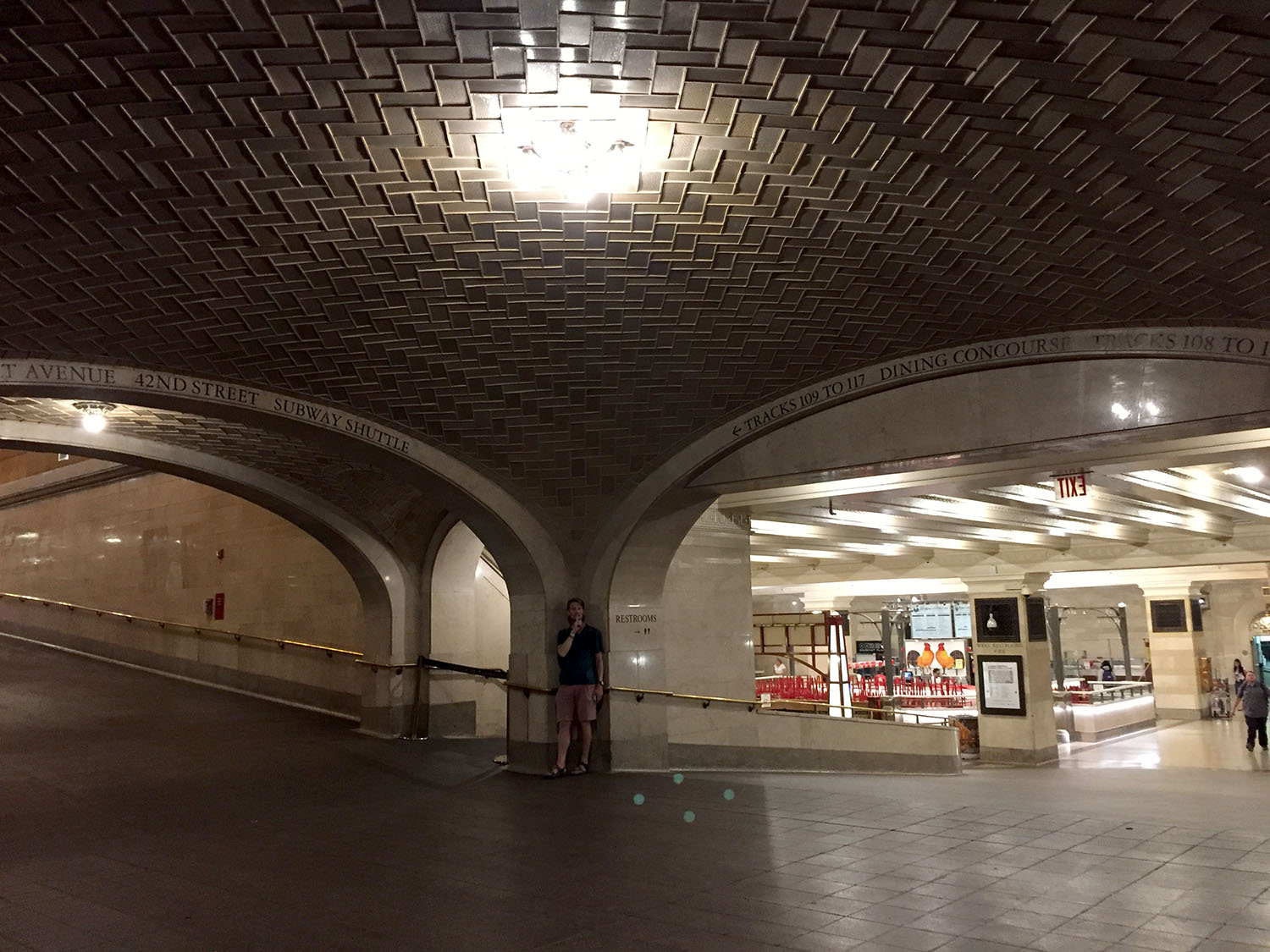 纽约大中央车站耳语墙