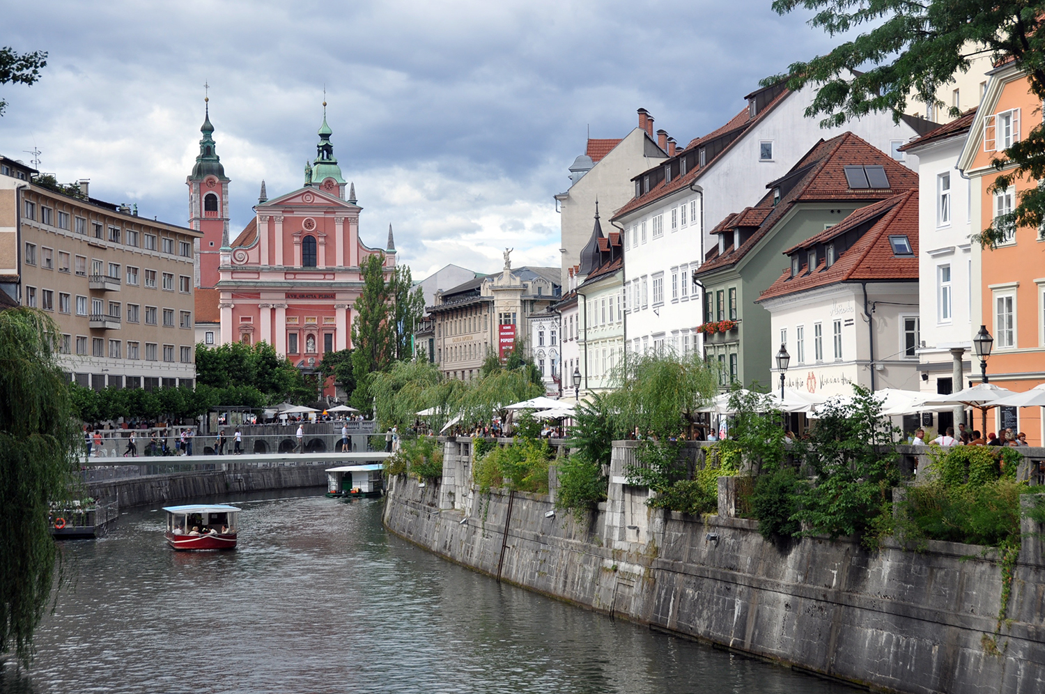 河流和建筑卢布尔雅那斯洛文尼亚旅游华体会最新登录网站