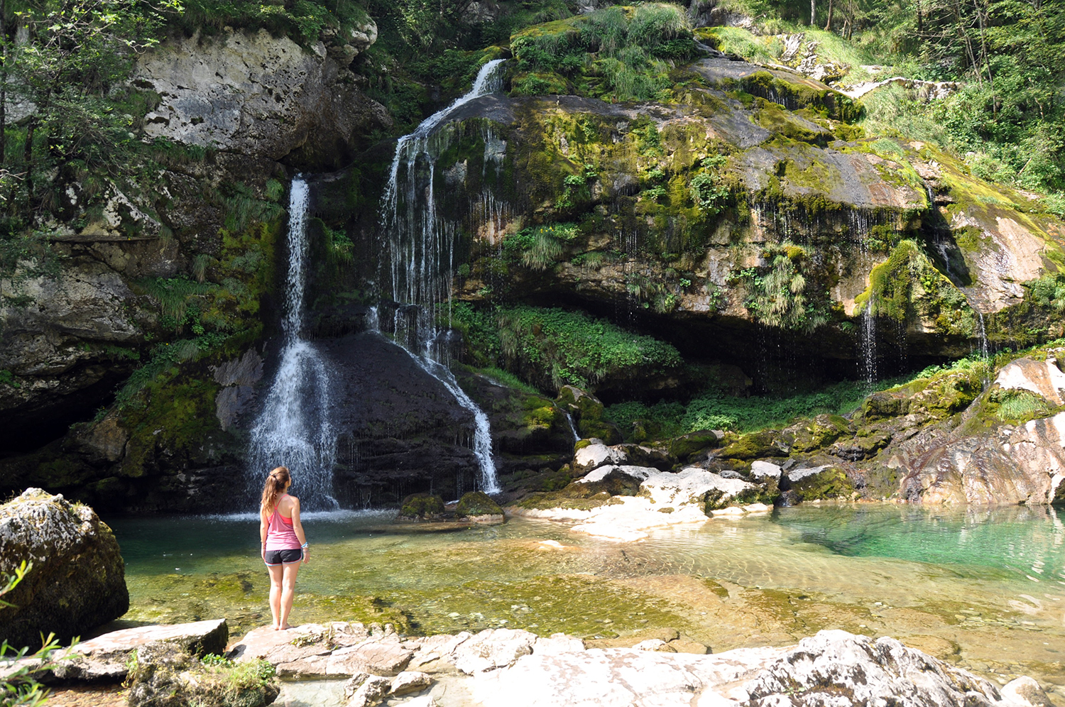 Virje Waterfall Bovec斯洛文尼亚旅游华体会最新登录网站