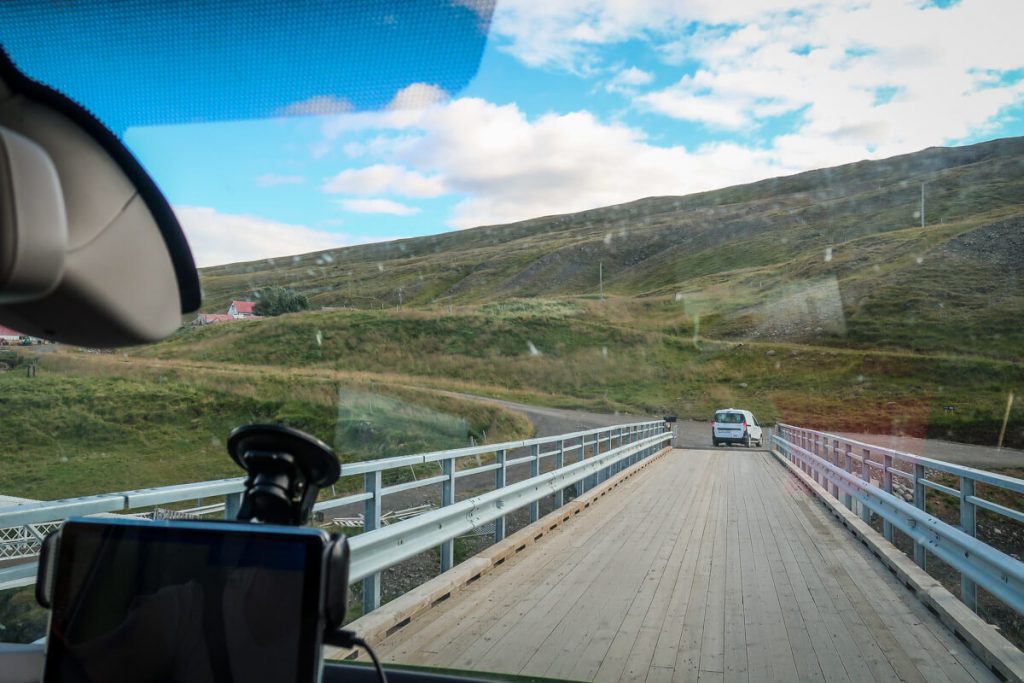 冰岛的斯图ðlagil峡谷桥