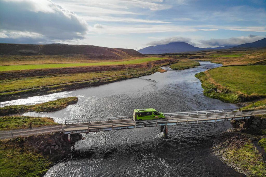 冰岛露营车无人机拍摄