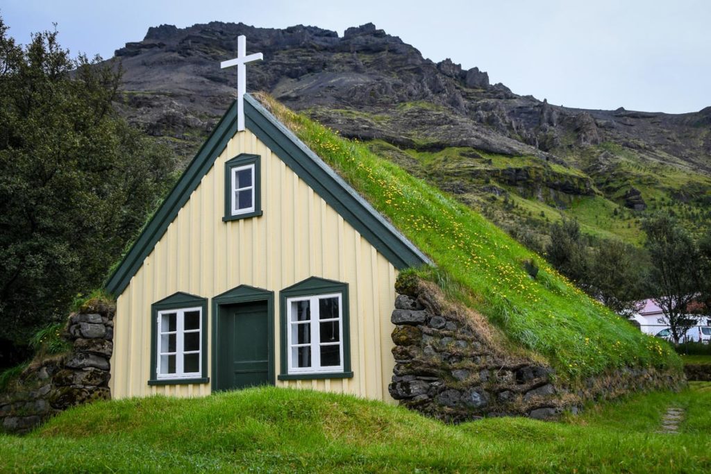 Hofskirkja教堂冰岛