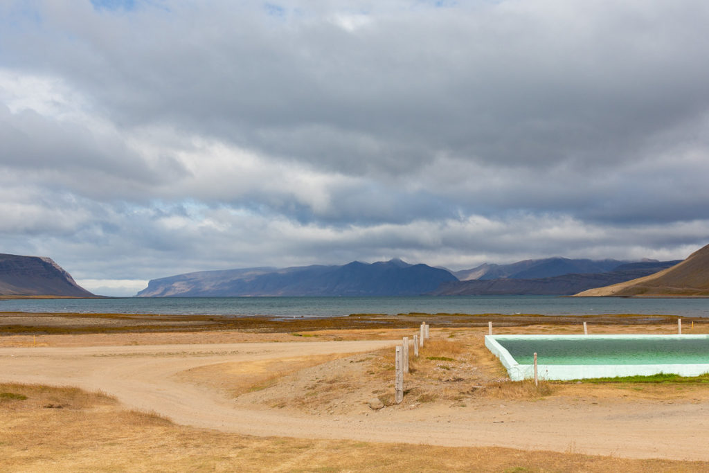 Reykjafjarðarlaug池