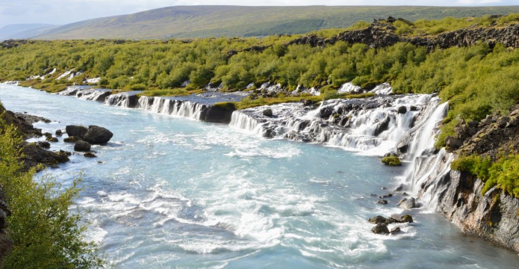 冰岛Barnafoss瀑布