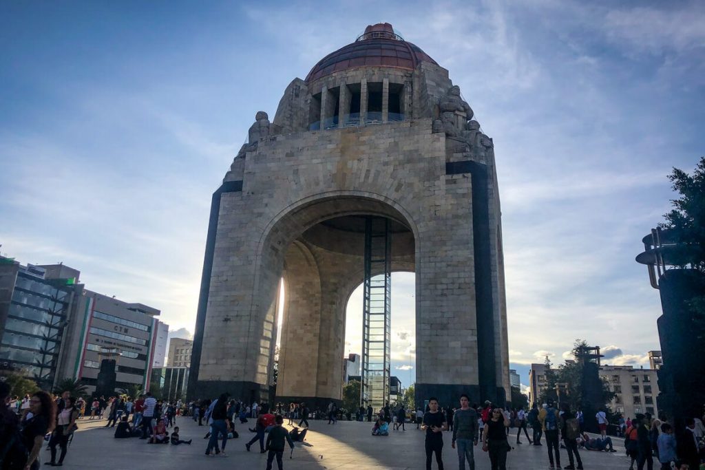 墨西哥城革命纪念碑