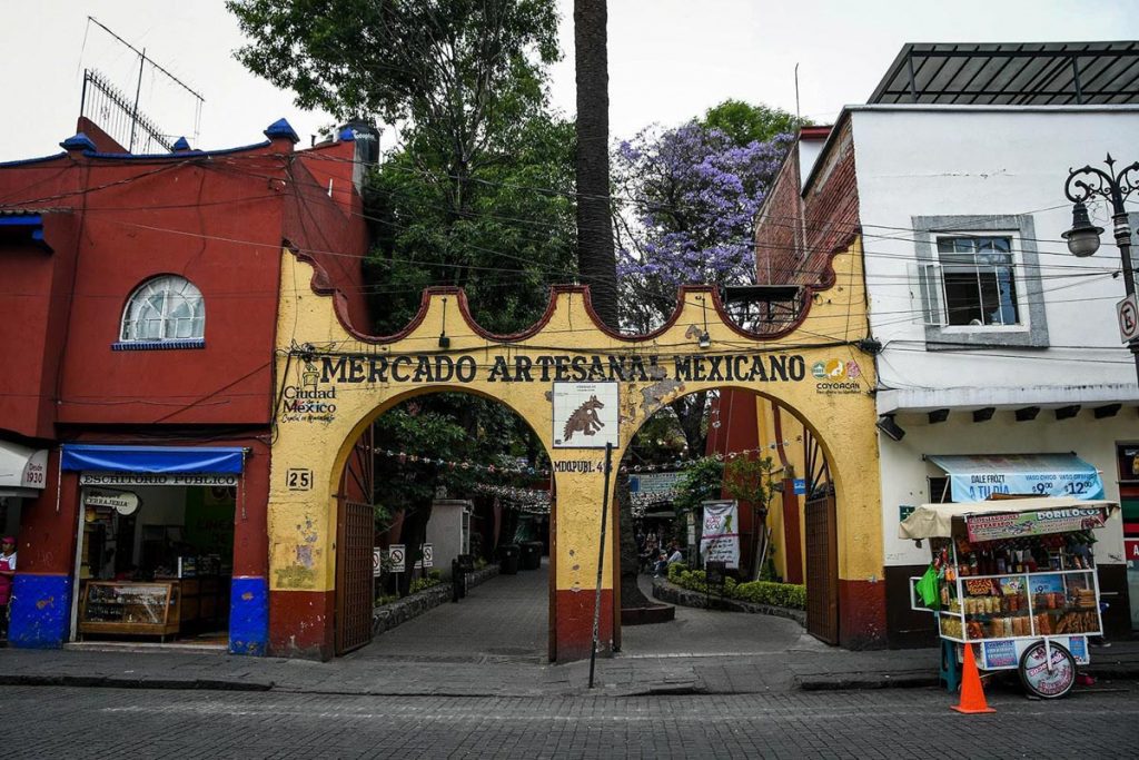 Mercado de Artesanal Mexicano(艺术家市场)墨西哥城
