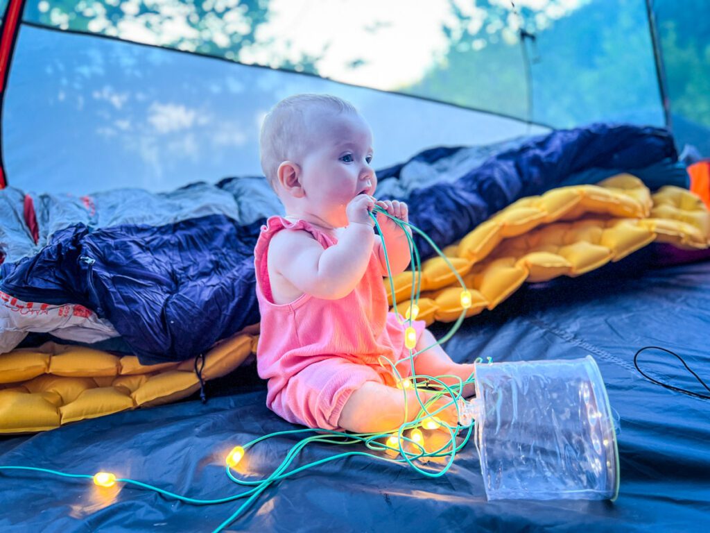 带着孩子去野外露营